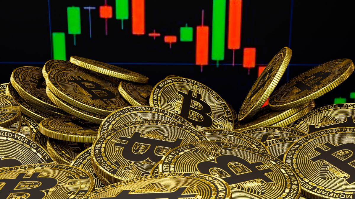 Precio de bitcoin cae a $62 mil en medio de liquidaciones masivas
