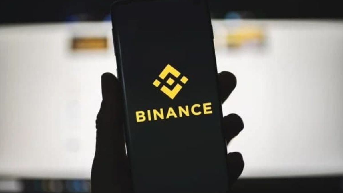 Binance ha lanzado un nuevo servicio que permite a los usuarios enviar dinero directamente a cuentas bancarias a través de su plataforma.