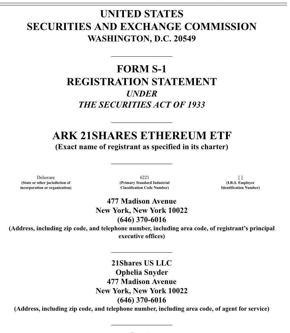 En un giro sorprendente del mercado de criptomonedas, ARK Invest, la firma de inversión dirigida por la renombrada Cathie Wood, ha presentado una solicitud ante la Comisión de Valores y Bolsa de los Estados Unidos (SEC) para la creación del primer ETF (Fondo Cotizado en Bolsa) de Ethereum spot en el mundo.