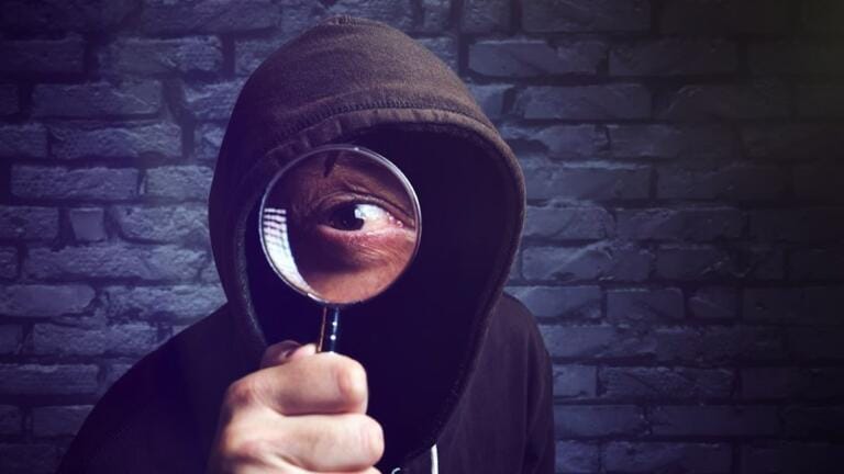 Hacker revela cómo pudo cambiar 50 SHIB por 50 bitcoins en Coinbase