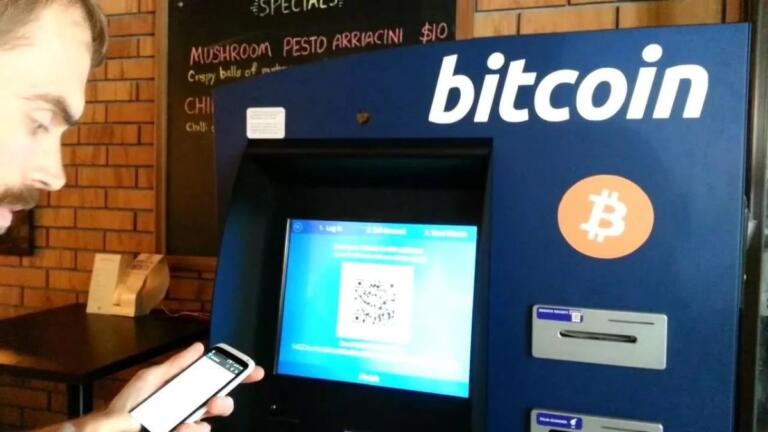 Un promedio de 20 cajeros automáticos de Bitcoin fueron instalados por día en todo el mundo en el mes de marzo