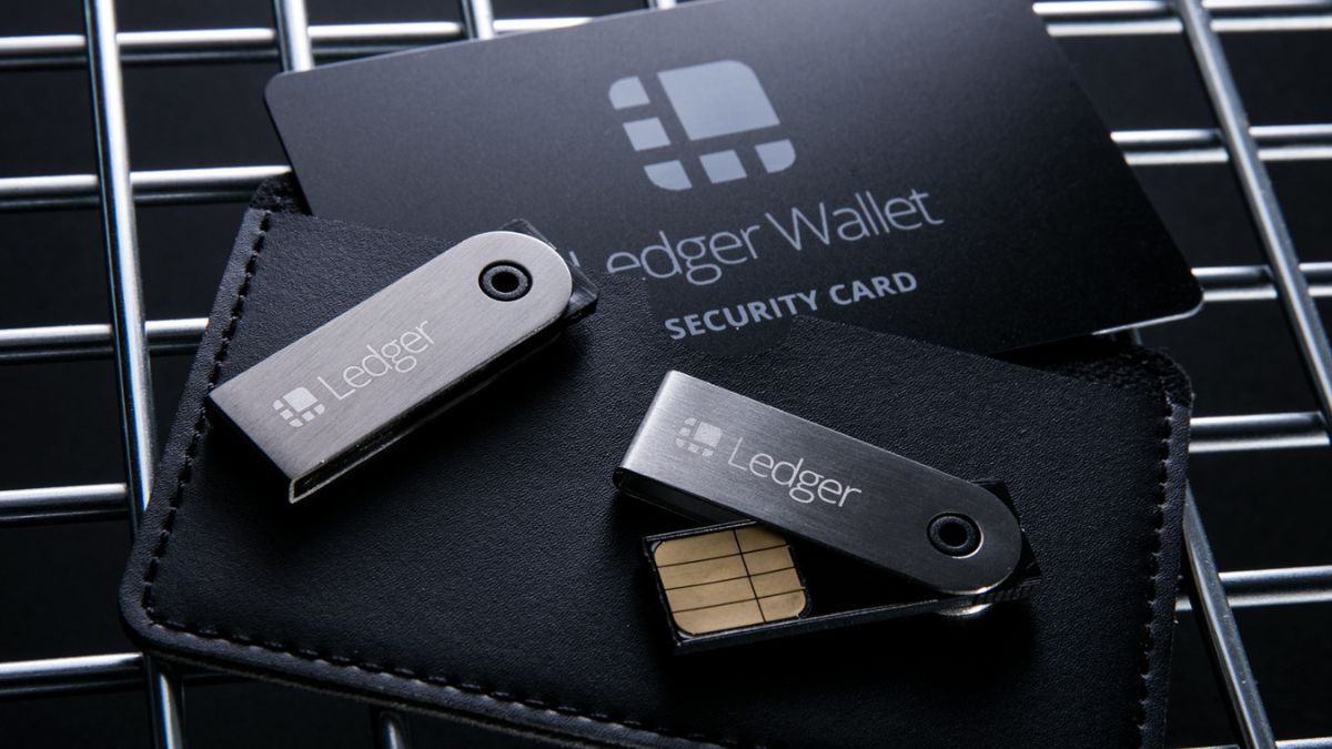 ¿Interesado en invertir en criptos?, una de las medidas de seguridad más importantes que debes tomar es tener una billetera de hardware.