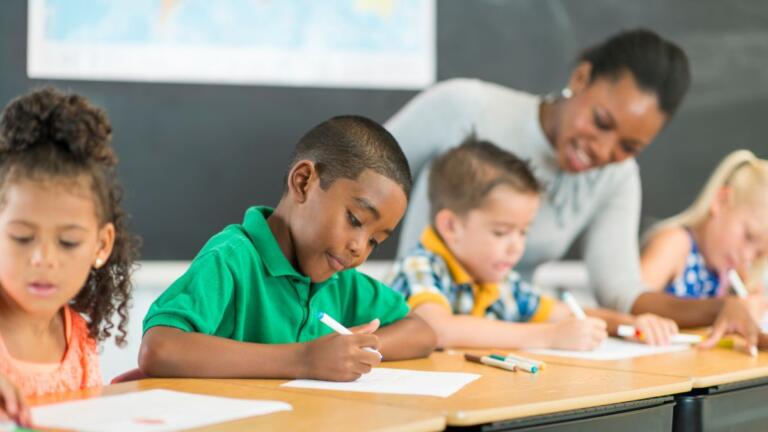 Una escuela en Brasil está enseñando conceptos de las criptomonedas a sus alumnos