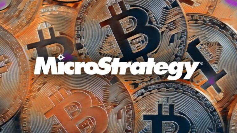 MicroStrategy realizó compra de 5.262 BTC por $561 millones y eleva sus tenencias a 444.262 BTC