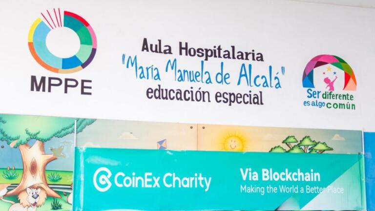 Preservando la infancia con amor: CoinEx Charity lleva regalos de esperanza a los niños enfermos de Venezuela