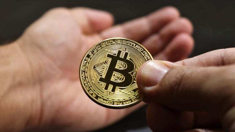 Pequeños inversores de bitcoin acumulan 33.800 BTC por mes. ¿Bull run a la vista?