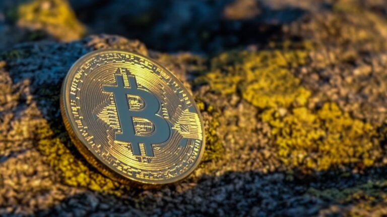 El mercado bajista de Bitcoin está en “etapas finales”, dice analista de Bloomberg