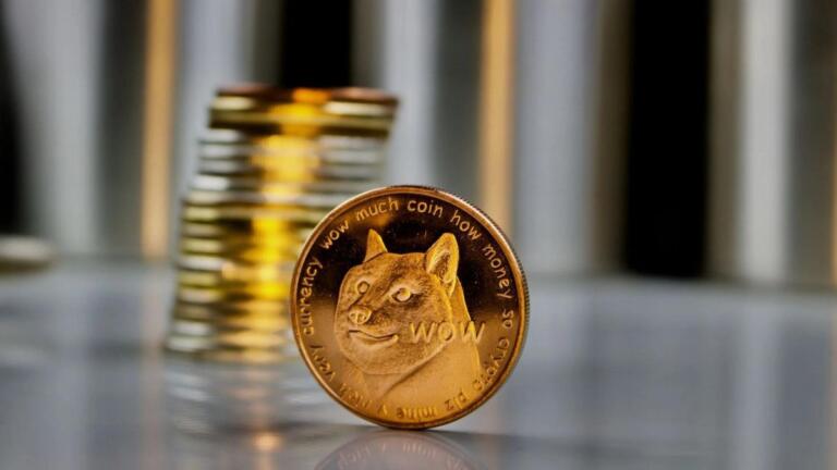 Según este analista, el precio de Dogecoin subirá pronto