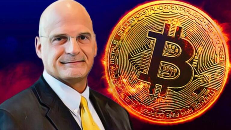 Bloomberg pronostica un año alcista para Bitcoin en 2023 debido a la recesión global.