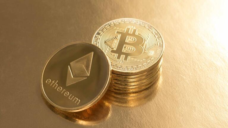 Ethereum superará a Bitcoin, según Bloomberg