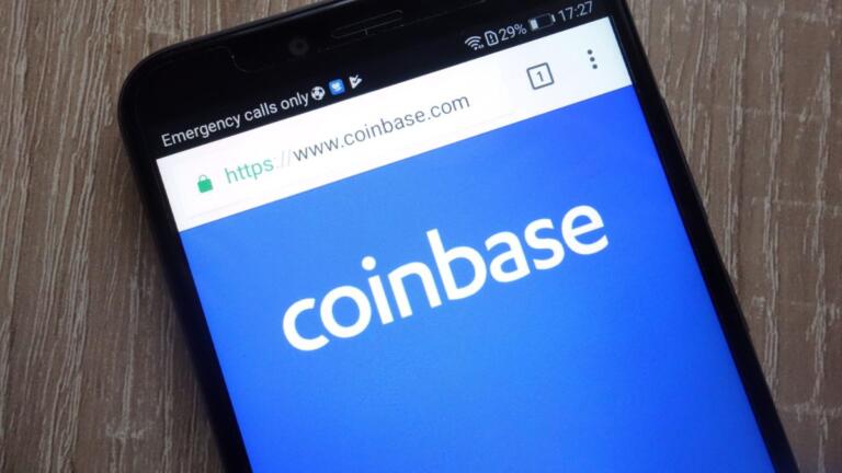 Coinbase eliminará stablecoins no conformes con MiCA antes de diciembre