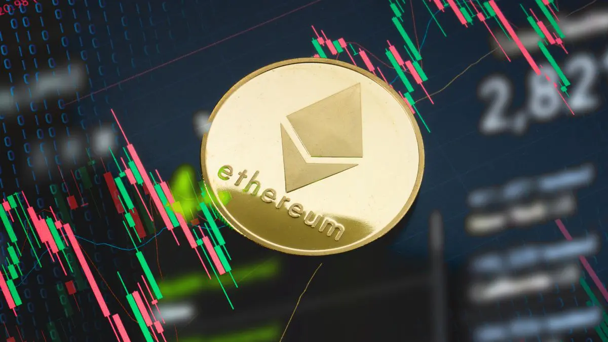 Después de una semana de estar bajo la influencia bajista, ETH revirtio la tendencia a la baja y un Golden Cross podría traer nueva alza.