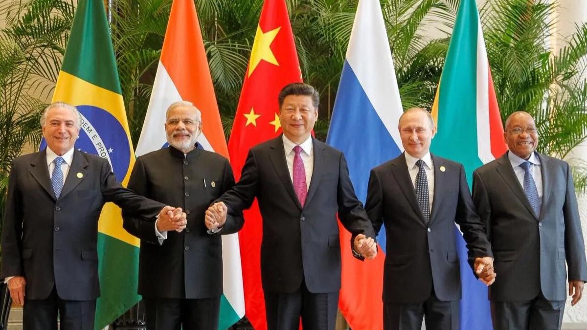 La Alianza BRICS informó que están listos para discutir el lanzamiento de una moneda común utilizada para el comercio internacional.