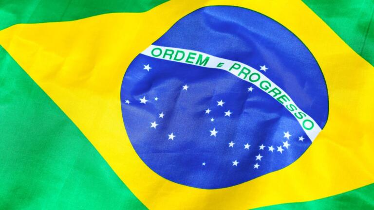 En busca de alternativas: Brasil considera nuevas opciones monetarias ante la debilidad del dólar estadounidense