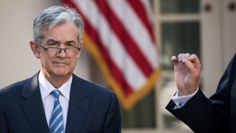 El presidente de la Fed, Jerome Powell, insinúo nuevos aumentos en las tasas de interés