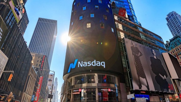 Nasdaq abandona su plan de custodia de criptomonedas debido a la incertidumbre regulatoria