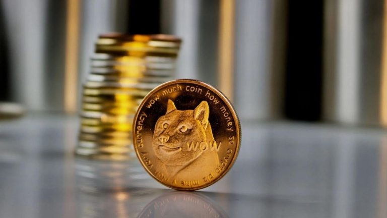 Dogecoin (DOGE) se dispara un 17% y supera a Cardano (ADA) en capitalización de mercado