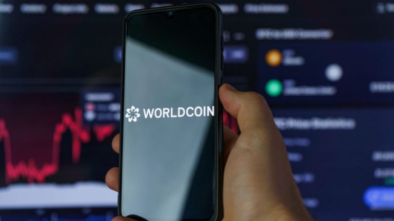 Worldcoin: ¿Proyecto revolucionario o potencial estafa?