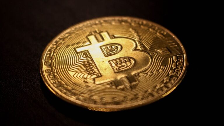 BITCOIN HOY: Precio y análisis del 04 de enero de 2024