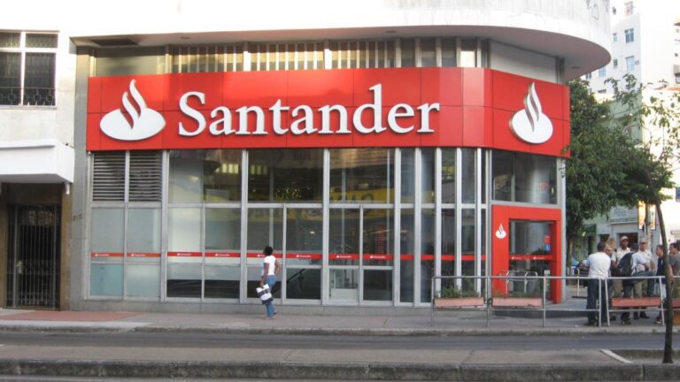 Banco Santander ahora permite el comercio de Bitcoin y Ethereum para sus clientes en Suiza