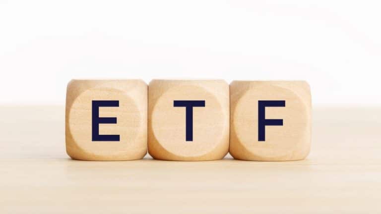 La SEC aceptó las solicitudes de ETF de XRP y Dogecoin de Grayscale