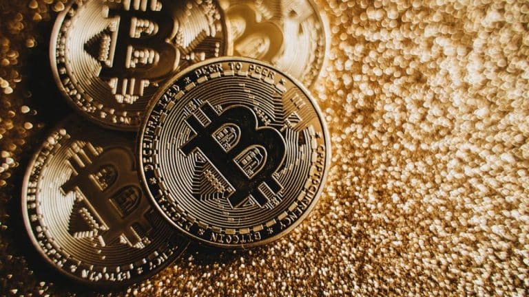 Las criptomonedas comienzan a ingresar a sectores que involucran dinero real