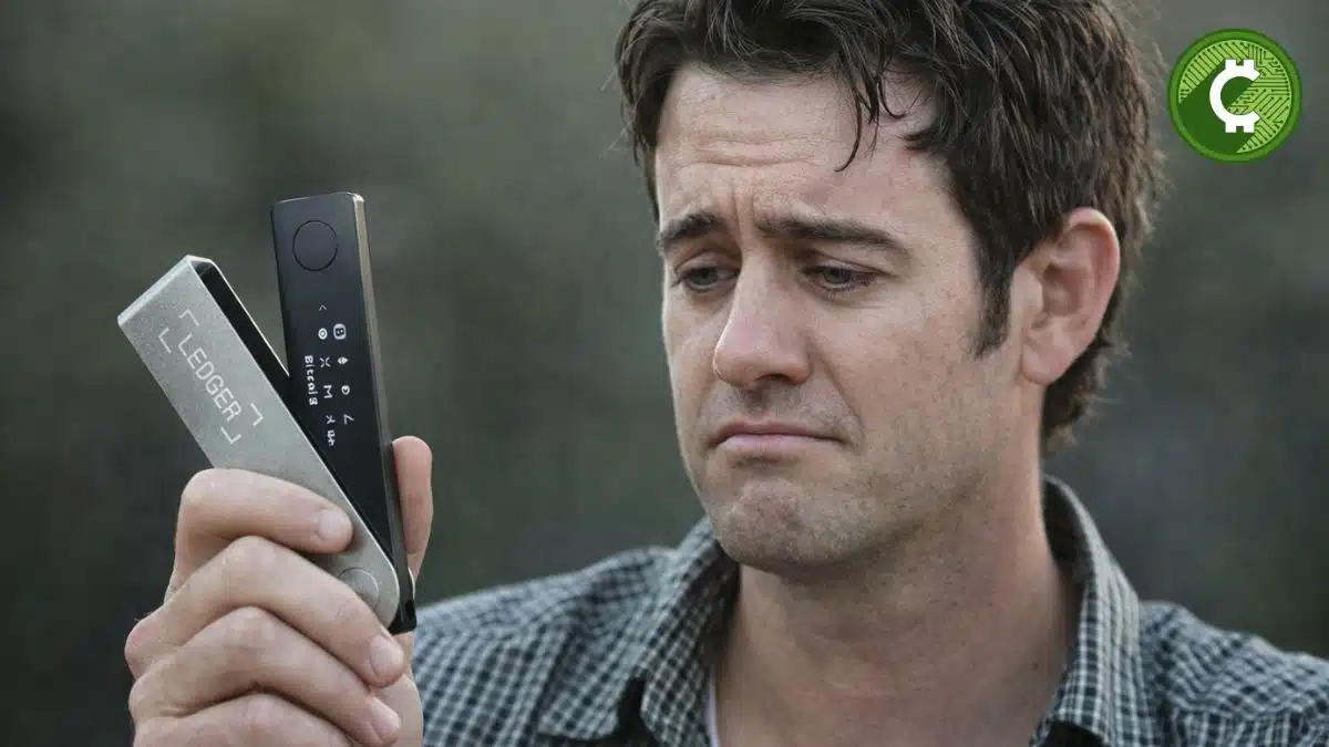 Garrett Dutton pierde 5.9 BTC tras caer en una app falsa de Ledger en App Store.